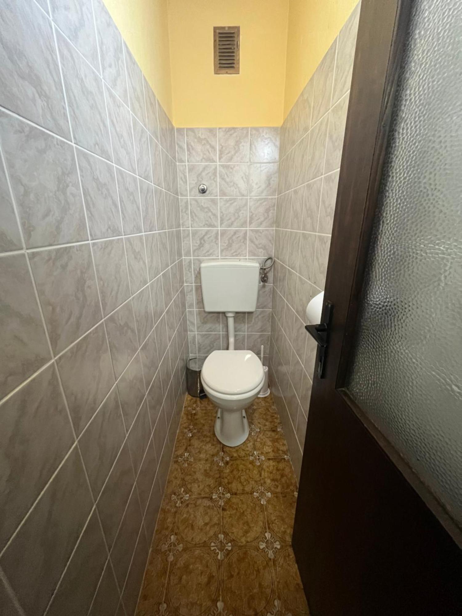 Apartma Korelc コペル エクステリア 写真